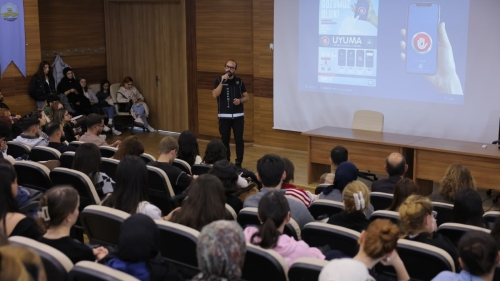 TRAKYA ÜNİVERSİTESİNDE “NARKO GENÇLİK EĞİTİMİ” DÜZENLENDİ